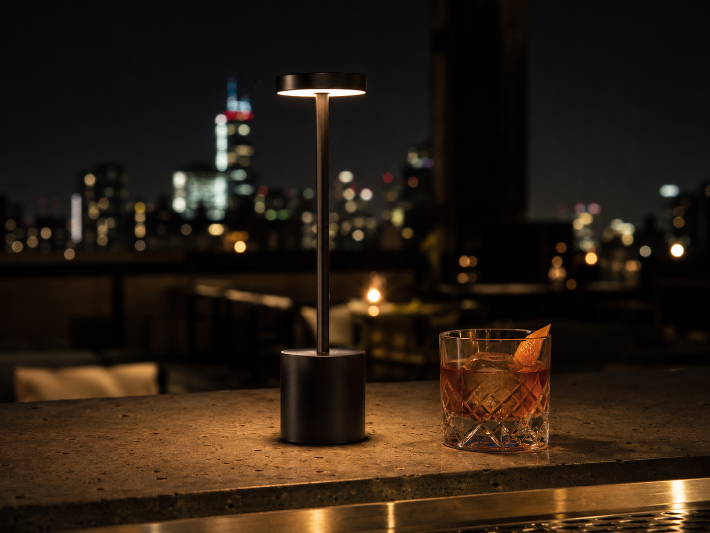 Solō Rechargeable Table Lamp
