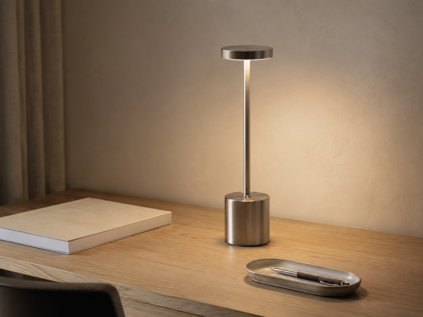 Solō Rechargeable Table Lamp